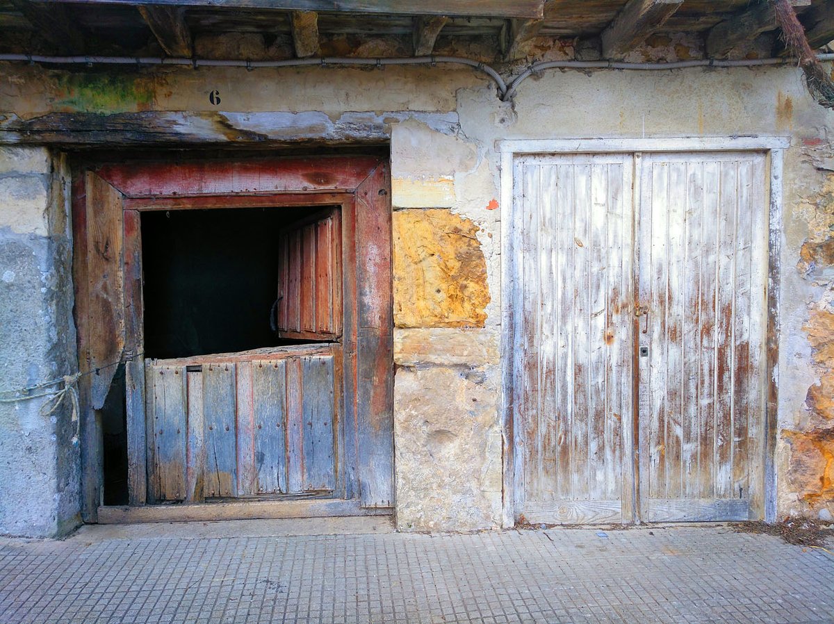 Procura Ver, no solo Mirar y descubrirás que un mundo maravilloso estaba ahí, justo delante de tus ojos.

Escalante, Cantabria 😊❤️💢

#CantabriaInfinita #TierrucaBella