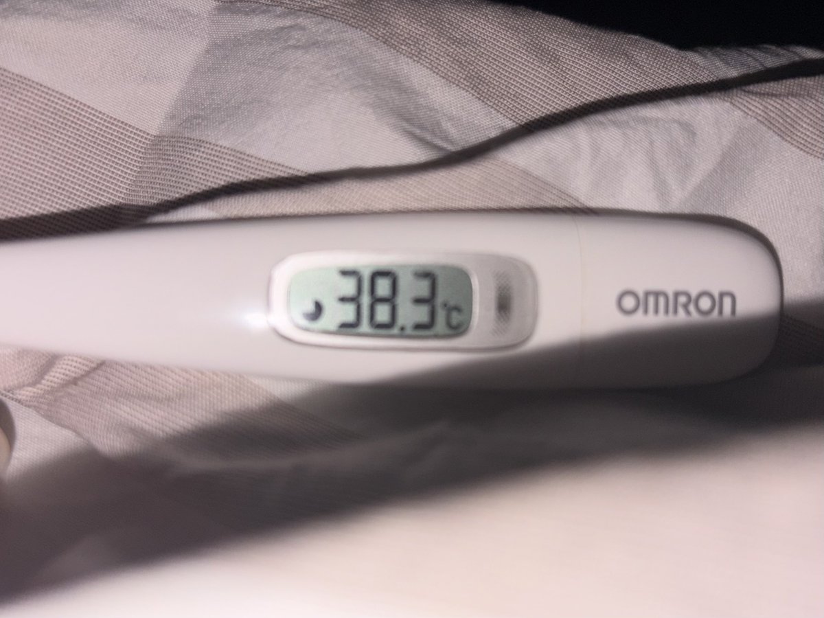 여러분 새해 복 많이 받으세요〜
(私は○んでいます)