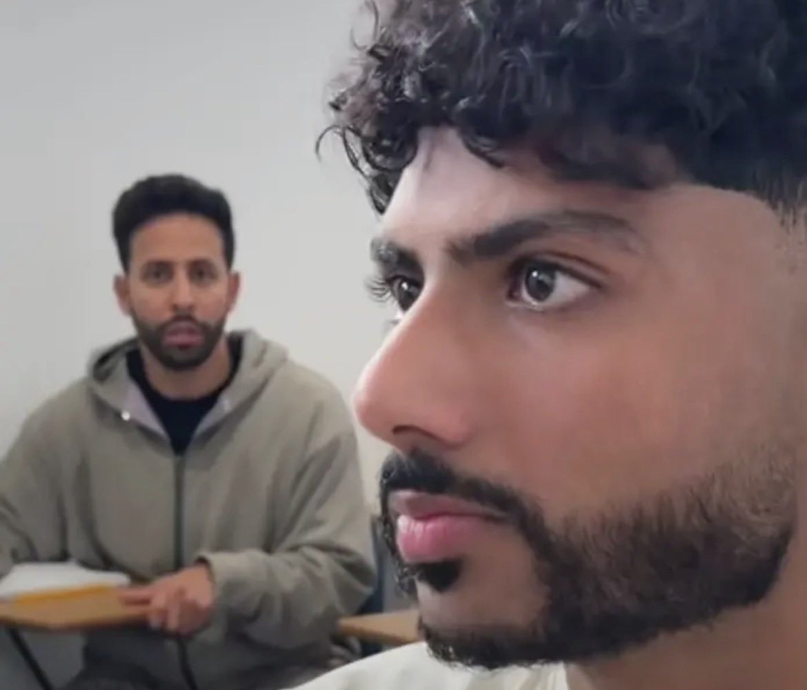 WaffleBoards's tweet photo. Rachel in the background watching Brooke press Stella for no reason #MAFS #MAFSAU https://t.co/AFUvvXYErX