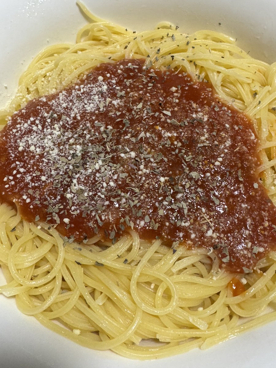 ほっともっとが休みだったので
アホな量のスパゲッティで我慢する