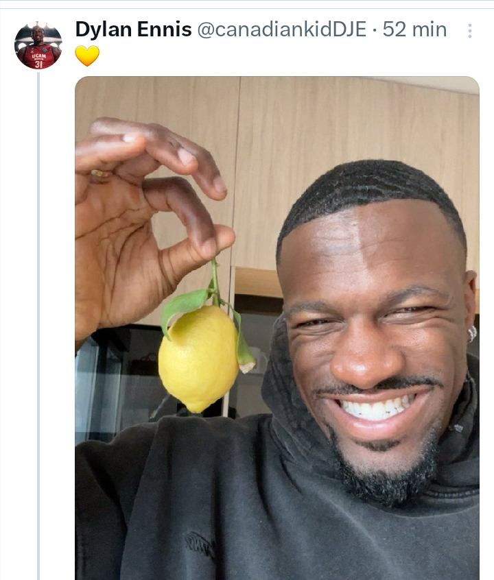 OutBasket's tweet photo. 👋 @canadiankidDJE 👇 Del UCAM Murcia desde chiquitita. #lemonpower https://t.co/l1QeiLFFay