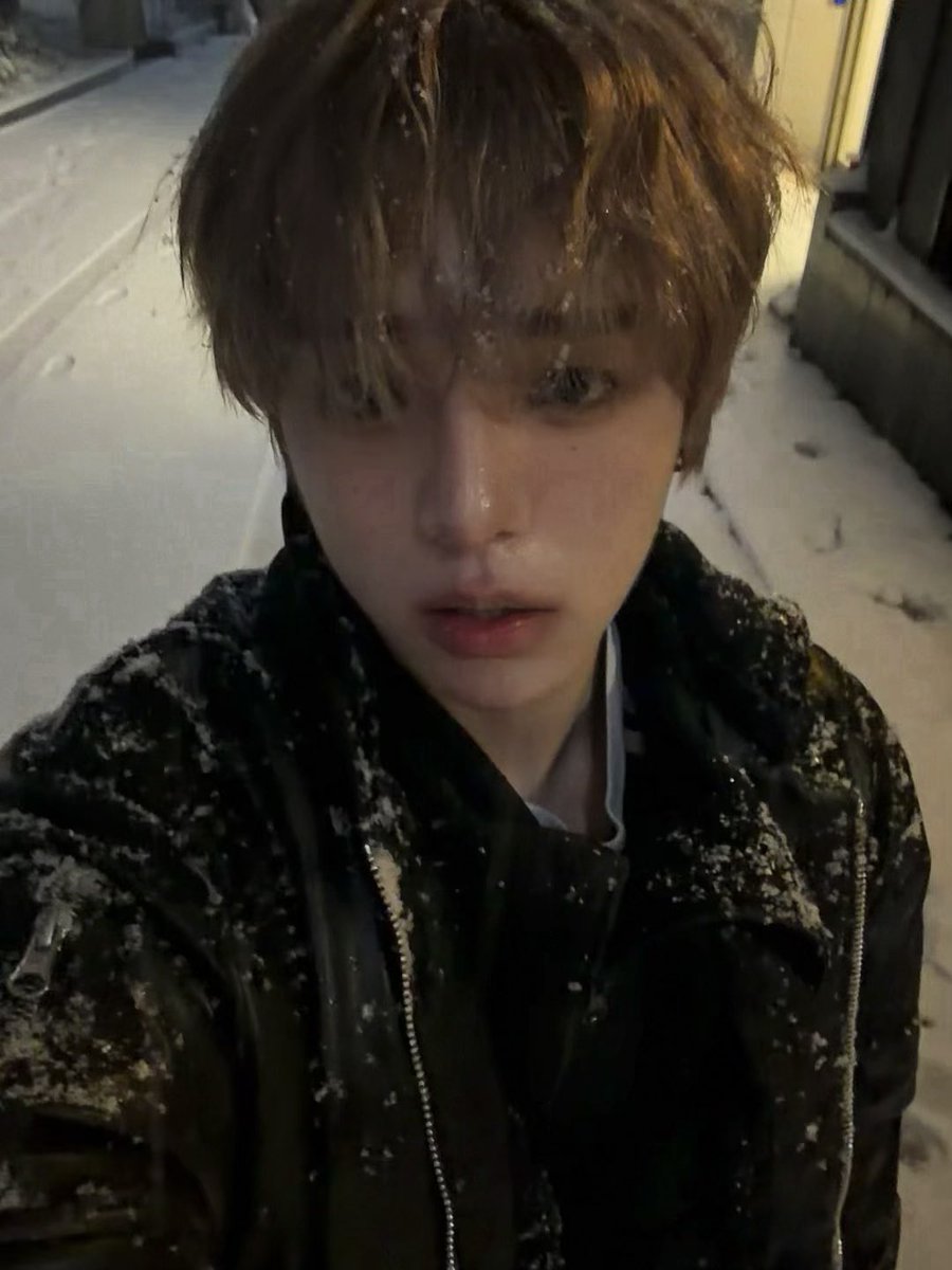 예쁜남자 아카이브 tweet media