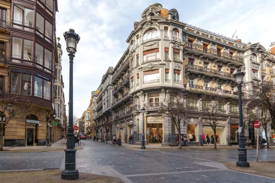 EicaInmob's tweet photo. ✨¡VENDIDO!✨

Este magnífico piso ha encontrado a sus nuevos propietarios gracias a una gestión marcada por la profesionalidad, el trabajo constante y la discreción.

https://t.co/GeskcuEsvK

#Eica #LuxuryRealEstate #DonostiaSanSebastián #AsesoresInmobiliarios #Realtor #CRS https://t.co/0nX9HE44GO
