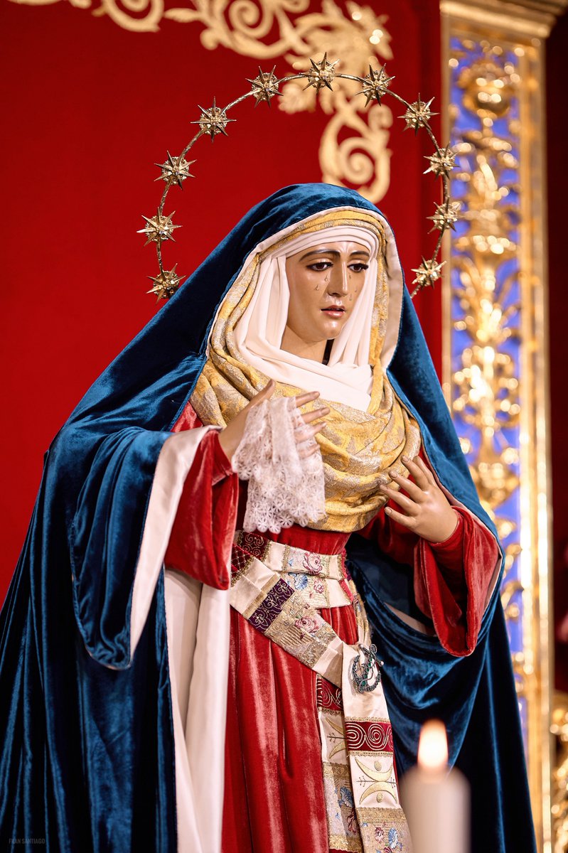 fransantiph's tweet image. Amanece en Triana.