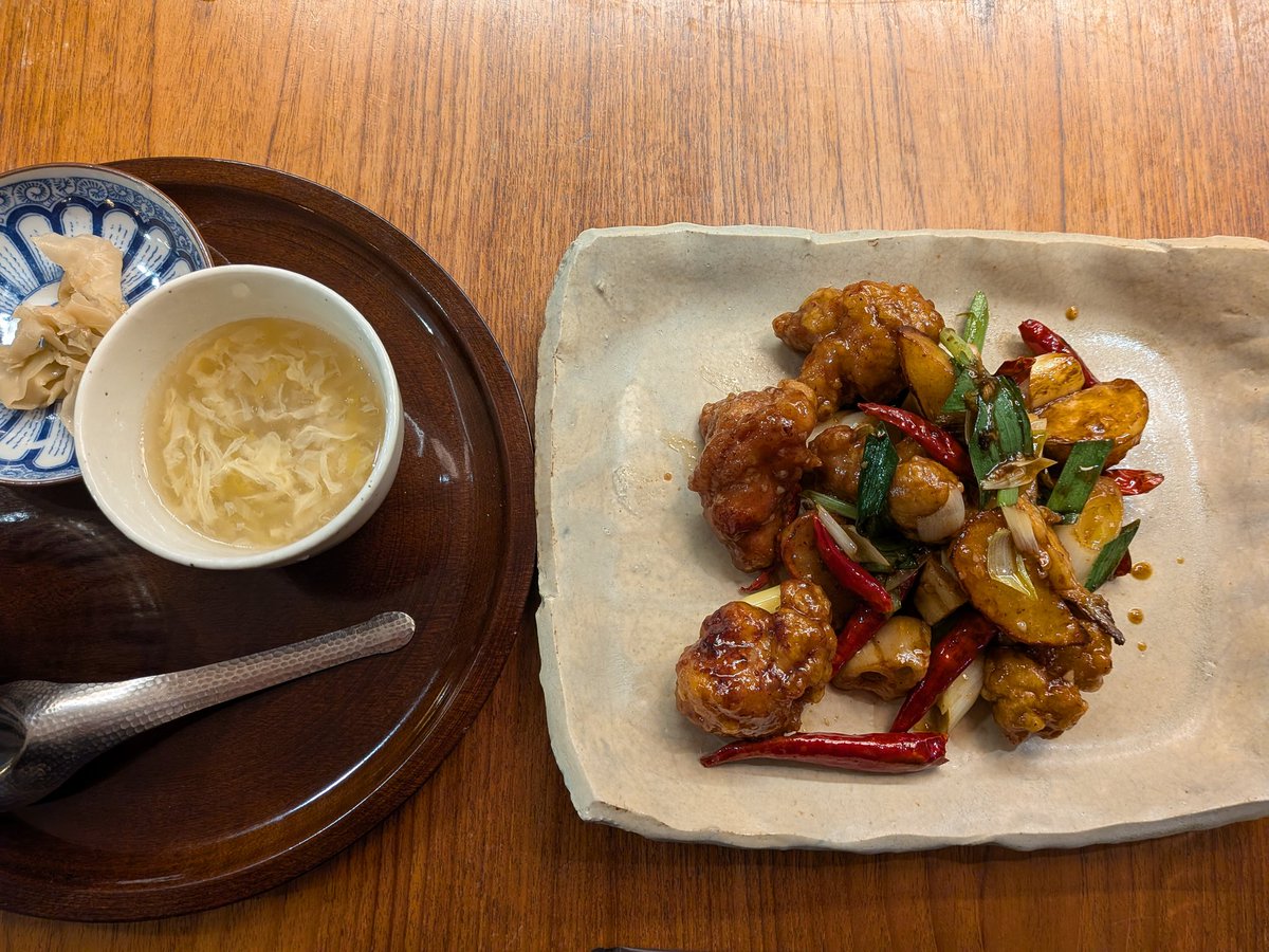 美容室かと思ったら中華料理店だった。
超能力戦士ドリアンもびっくり。
(代々木上原駅付近 日々の中華食堂 )