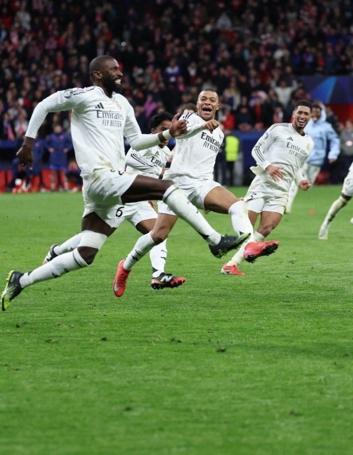 Abo'kumuzikiti bataddeko pilau wa daku, mbu kulusiniya tutulako babbiri😁😁😁🤭🤭😊