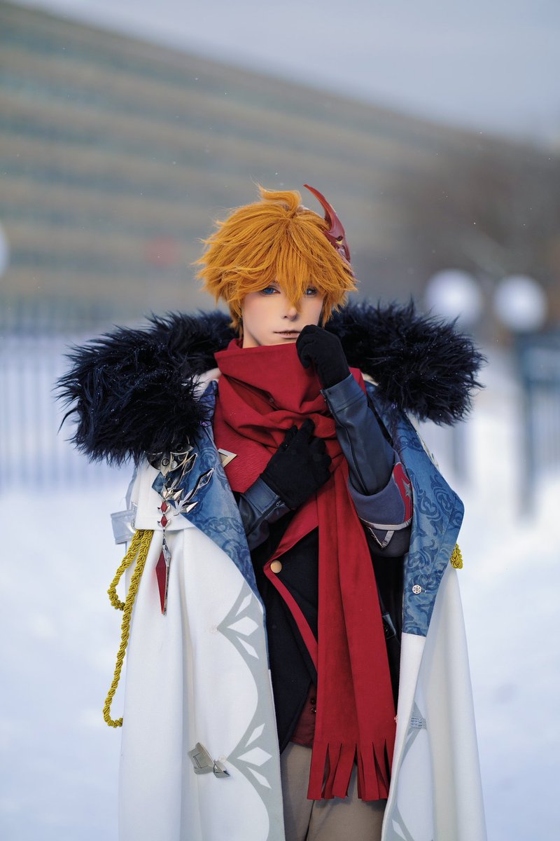 FelixDarera's tweet photo. Tartaglia x Lumine
“What if I fall first?” - Lumine
“Ha, you lack conviction in your own abilities” - Tartaglia 
#tartaglia #cosplay #lumine #genshin https://t.co/AdPcseT03b