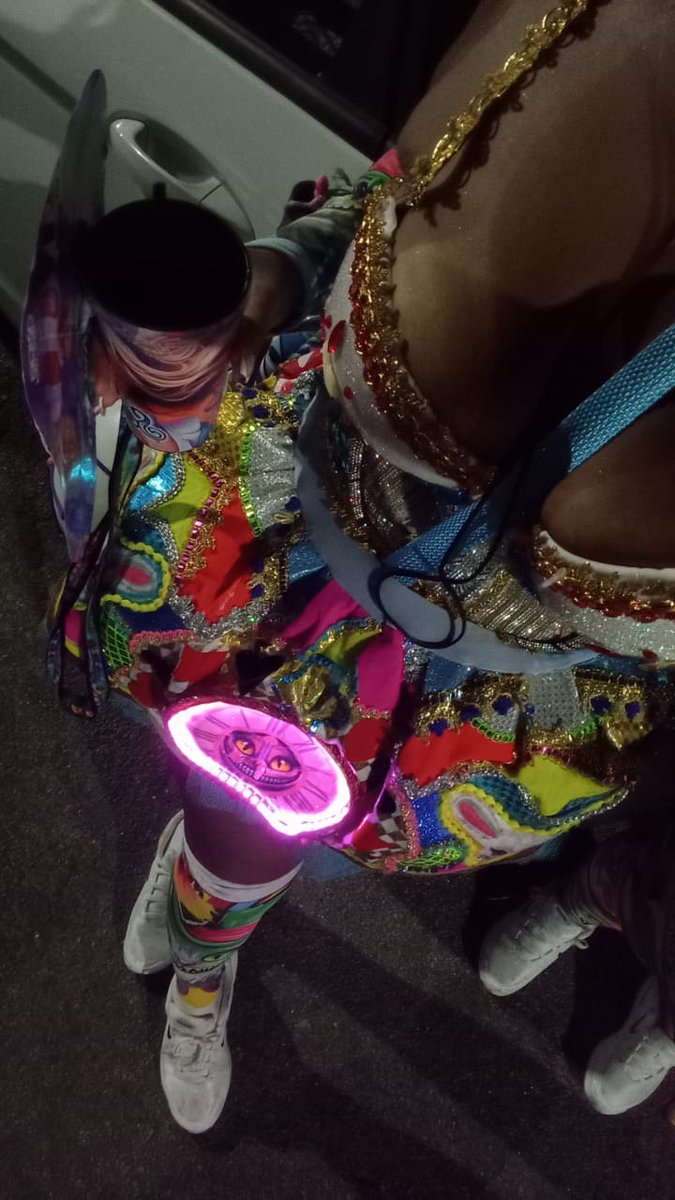 01 e nós  , vocês são cópias ..
<a href="/Sensaciona1/">As Sensacionais 🏴‍☠️</a>