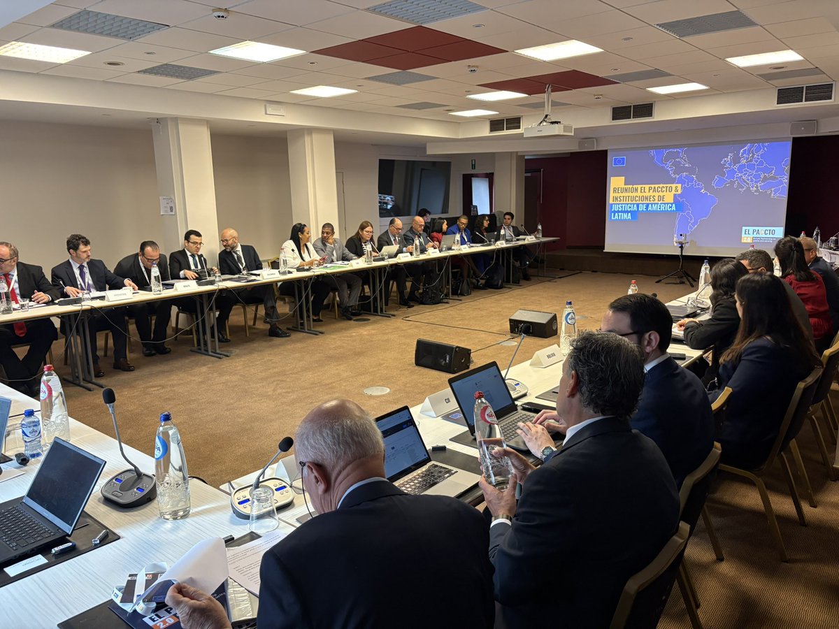 ⚖️Comienza en Bruselas la Reunión entre EL PACCTO 2.0 y representantes de instituciones de Justicia de América Latina y el Comité de Lima.

El objetivo es definir conjuntamente las prioridades en la materia y preparar la reunión UE-América Latina de mañana 🇪🇺🫱🏼‍🫲🏽🌎