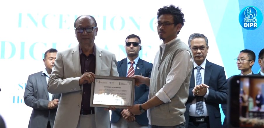 BadalNyalang's tweet photo. Yesterday, @mwirelabs was recognised by Manipur CM Yumnam Khemchand Singh at the launch of DIGI-SAPNE 2.0, a MeitY-backed startup acceleration program for Northeast India by AIC-SMUTBI.

Building enterprise AI &amp; use case-specific SLMs for NE India's.

#NortheastIndia #mwirelabs https://t.co/hOJKTDONI8