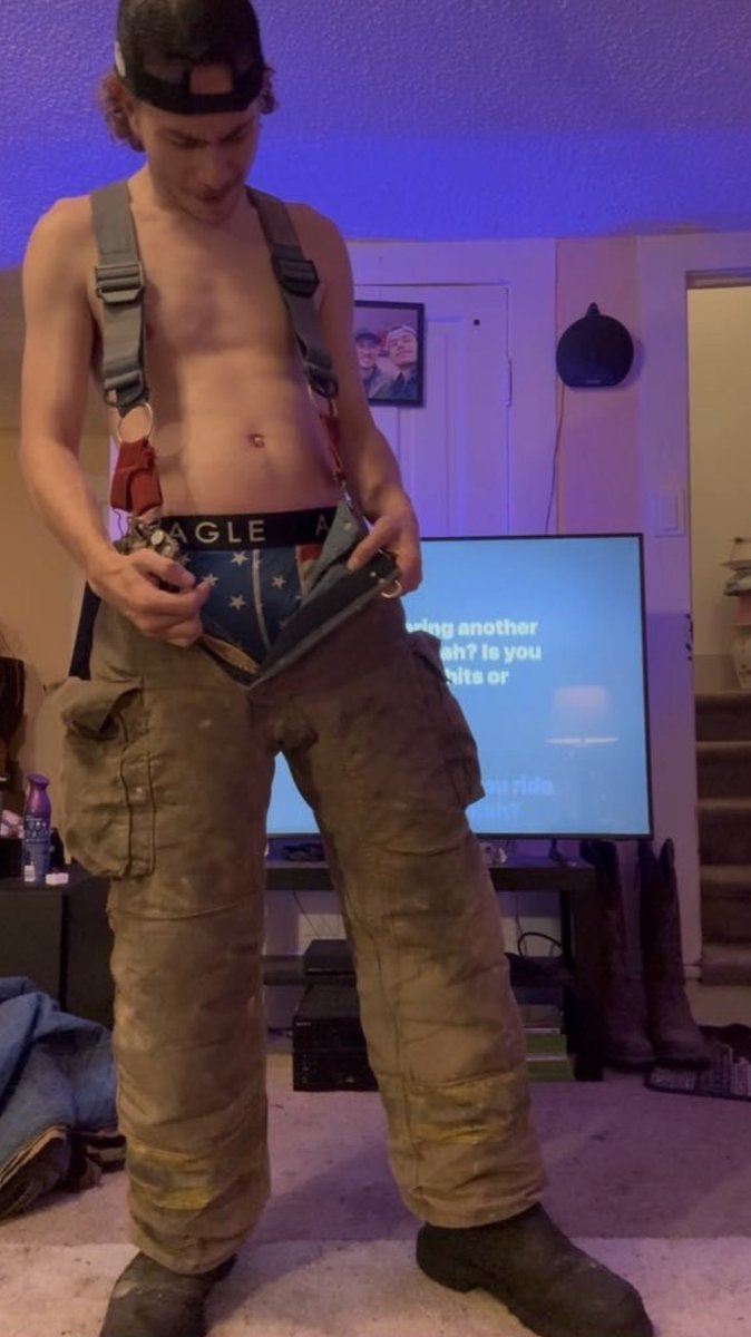 LockedAlphaColt tweet media