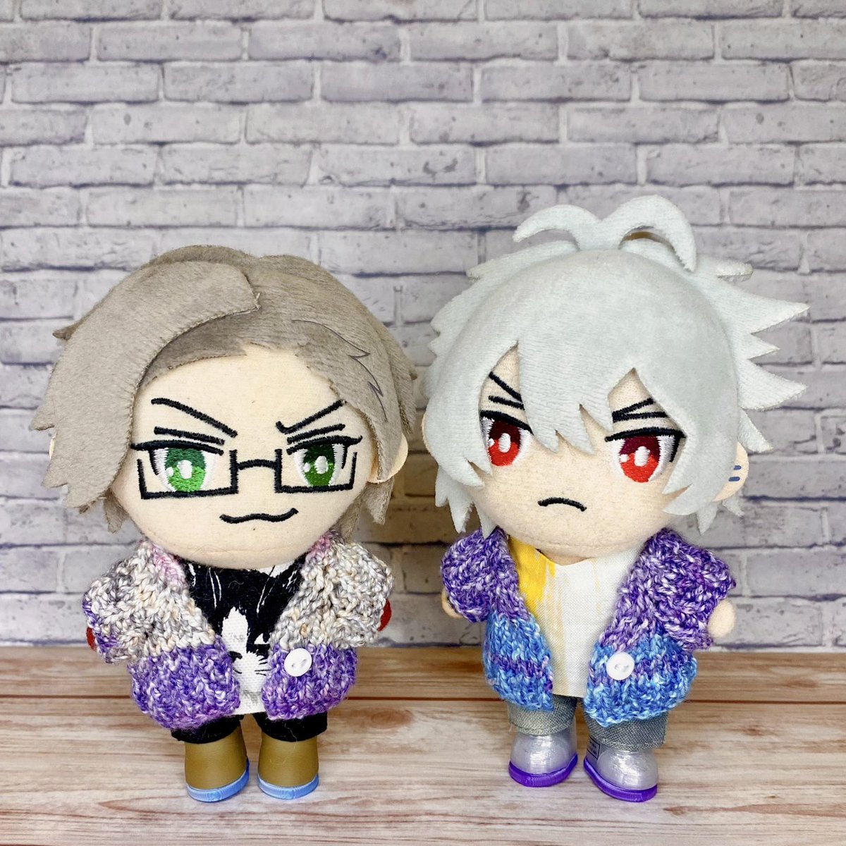 key_nuuui's tweet photo. ふわっと羽織れるぬいちゃんのカーディガンあります！結構伸びますのでちょっと大きいぬいちゃんも着れるかも🥰
カーディガンはマフラー付き✨猫耳ニット帽は取り外しできるチャーム付きです✨ https://t.co/uJe3nSWzQg