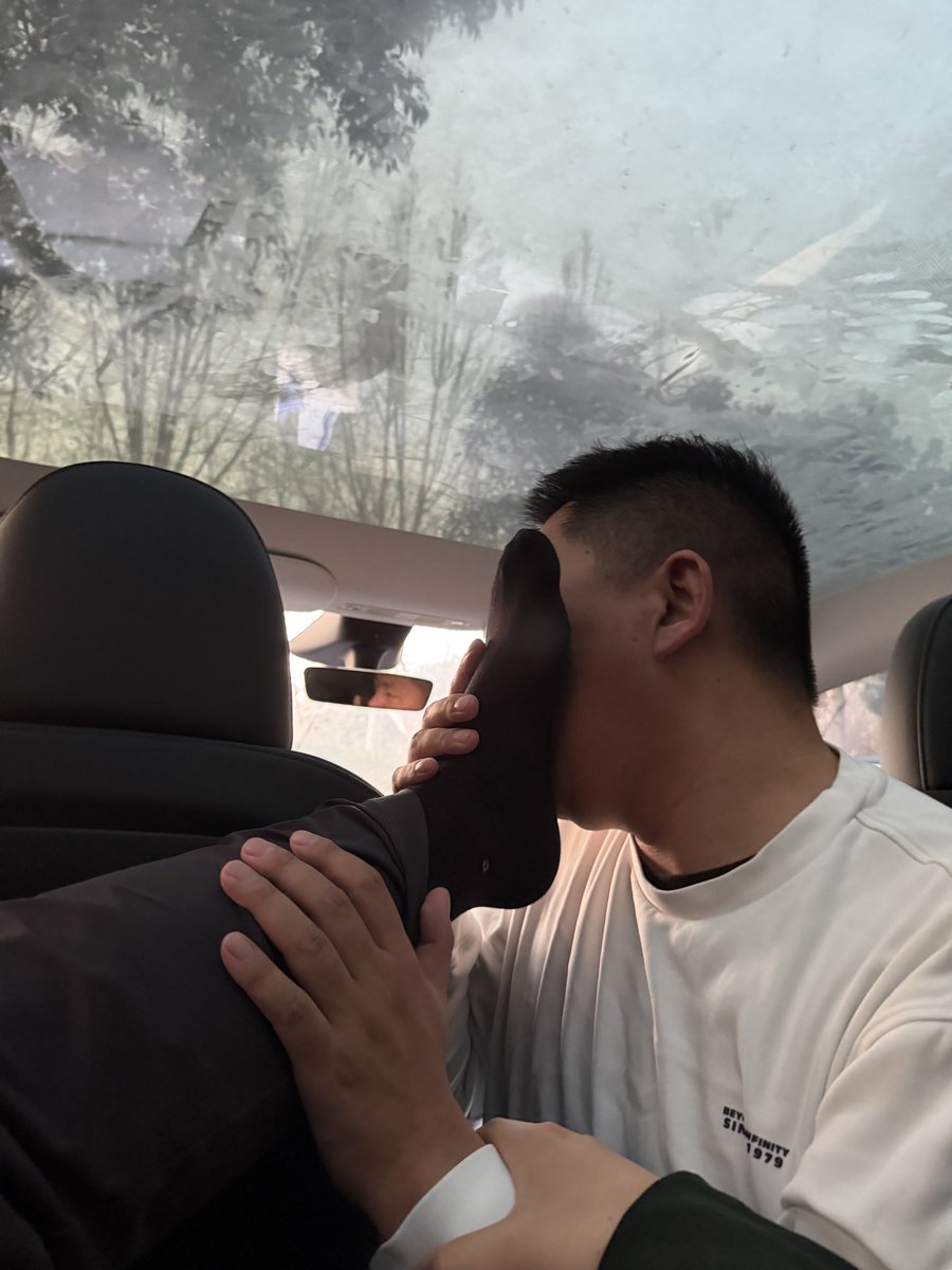 翘翘翼 tweet media