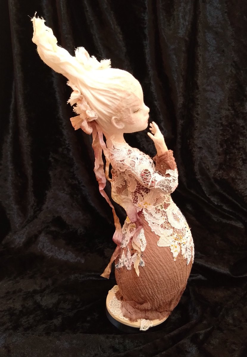 【2026 創作和人形展】
■ギャラリーぶんかとう
(福岡県行橋市）
bunkatou.com
■2月21日(土)〜3月1日(日)
❥会期中無休
■AM11:00〜PM6:00
■入場料金300円
❥参加作家 約70名
❥出品作品 約160点

初めて参加させていただきます✨
よろしくお願いいたします🌷