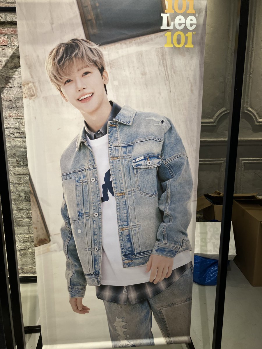 Futaba_ad1210's tweet photo. 今日はこちらから
Lee "101"101周年！
#Lee
#101 Lee 101st
#ジェミン　NCT https://t.co/aLp6wop64t
