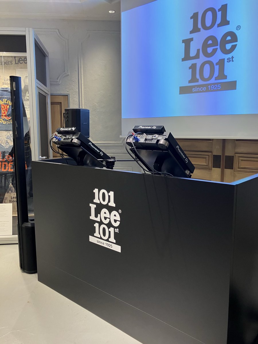 Futaba_ad1210's tweet photo. 今日はこちらから
Lee "101"101周年！
#Lee
#101 Lee 101st
#ジェミン　NCT https://t.co/aLp6wop64t