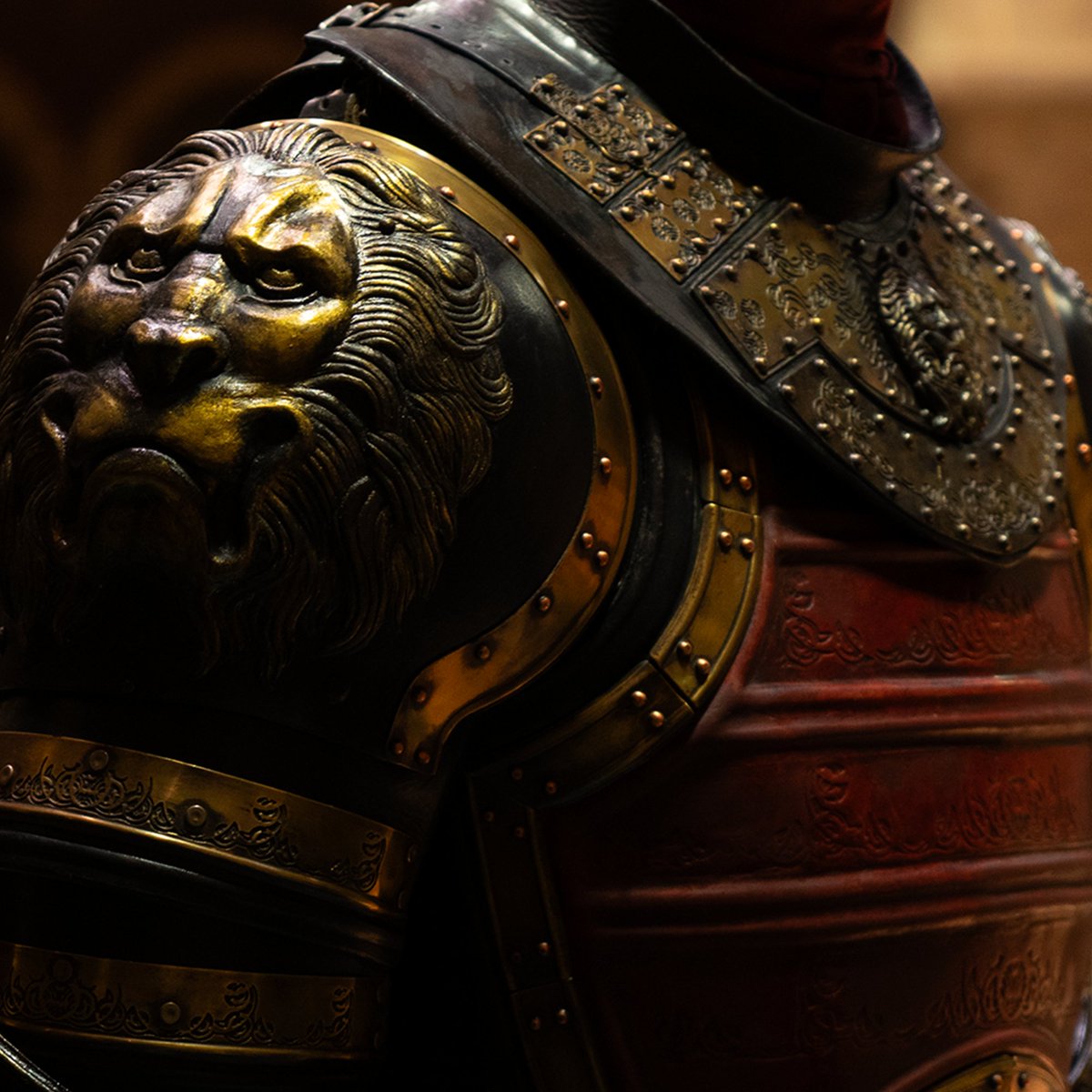 gotstudiotour's tweet photo. Close-up challenge: who’s hiding behind this armour? 🏰

Can you guess the knight? 

Here’s a hint: #GoldenHand

#GameOfThronesStudioTour #KnightsoftheSevenKingdoms #GuessTheCharacter #WesterosTrivia #FanChallenge https://t.co/gB6AK54EKL