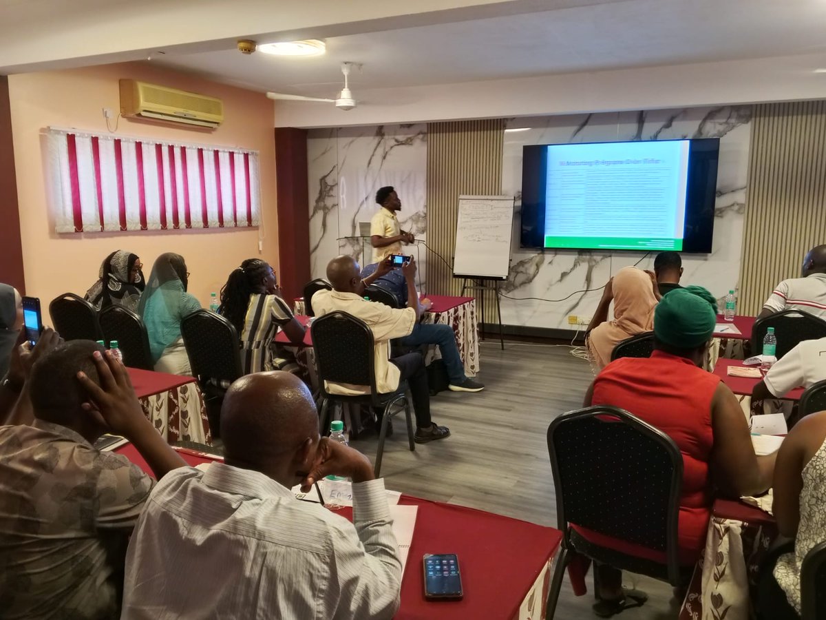 InerelaKenya's tweet photo. We commend @HennetKenya  and @Amref_Kenya for leading this ongoing DRM Champions training across multiple counties . Strengthening capacity for sustainable health financing is essential to advancing accountability, resource mobilization, and equitable service delivery. https://t.co/axbDSbzcTl