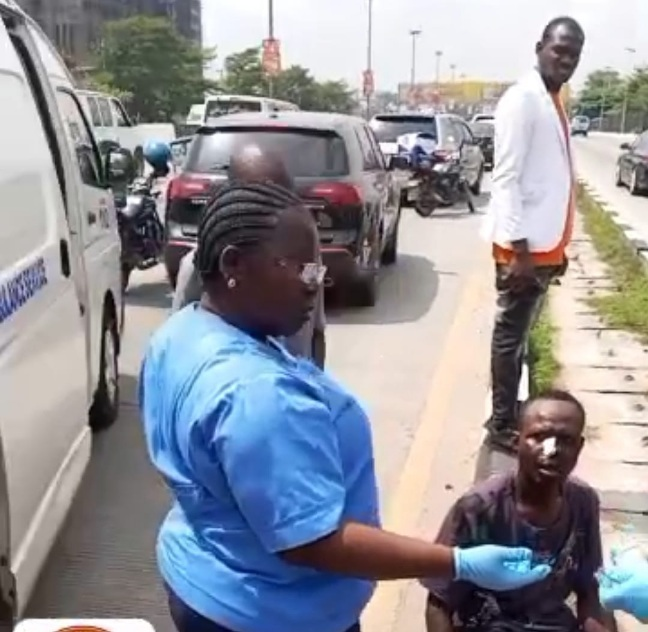 tvcnewsng's tweet photo. LASTMA Rescues Two Passengers After Collision At Gbagada

Read more:
https://t.co/GHEnjPOXSn

#tvcnews
#lastma
#roadaccdent https://t.co/7CPEudD6Gh