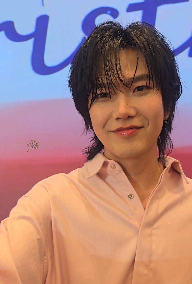 บอกรักบิว 28 วัน | Day 18

🎶 ชูวับ ชูวับ ชูวับ โว้วโววโว 🎶
🎶 ชูวับ ชูวับ ชูวับ โว้วโววโว 🎶
               🕺💃🕺💃
ใครเคยเพ้อรำพัน ฉันรักเธอ ~
          สุดหัวใจไม่มีใครมาเทียบ
เปรียบรักเราเล่น เป็นรักลอง 
             ♡♡  อีกสองใจคงเป็นไปไม่ได้
ใครรักเธอมั่น ฉันนั้นเอง ~