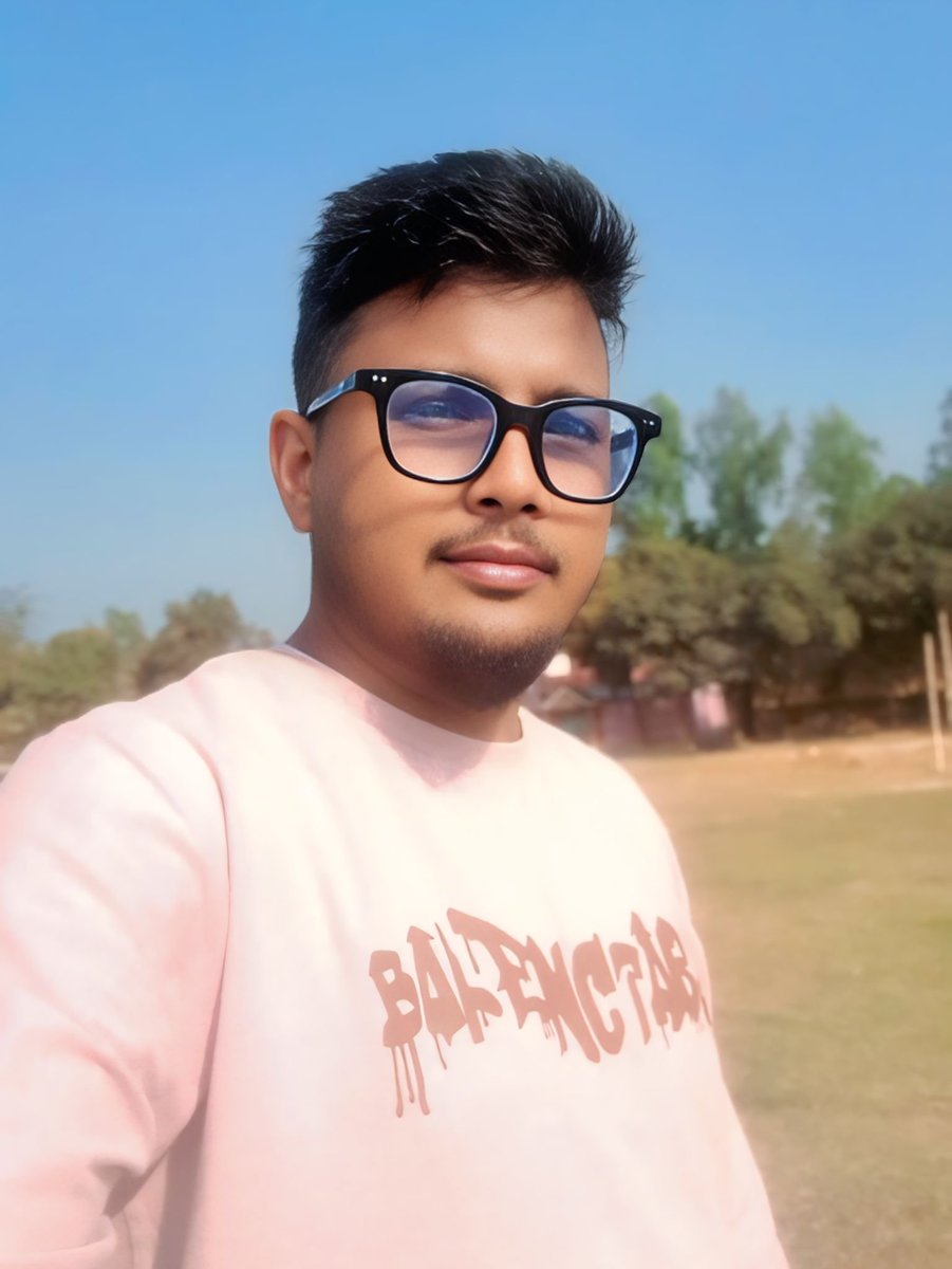 Hash_1s's tweet image. 🌹🌹🌹🌹🌹🌹
Me       -       Me
🌹🌹🌹🌹🌹🌹