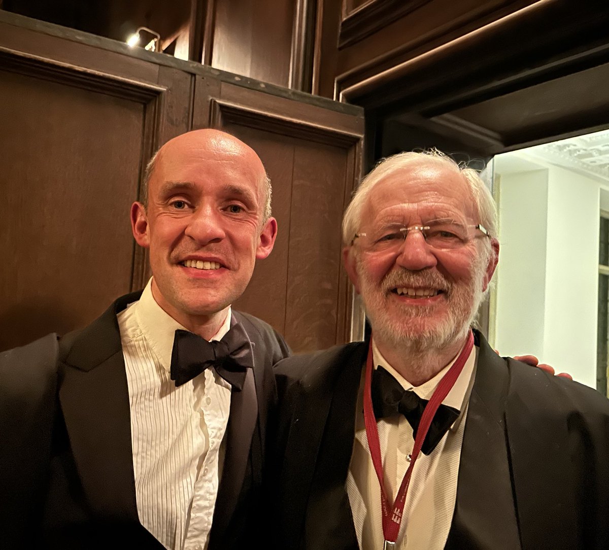 Graham Ross tweet media