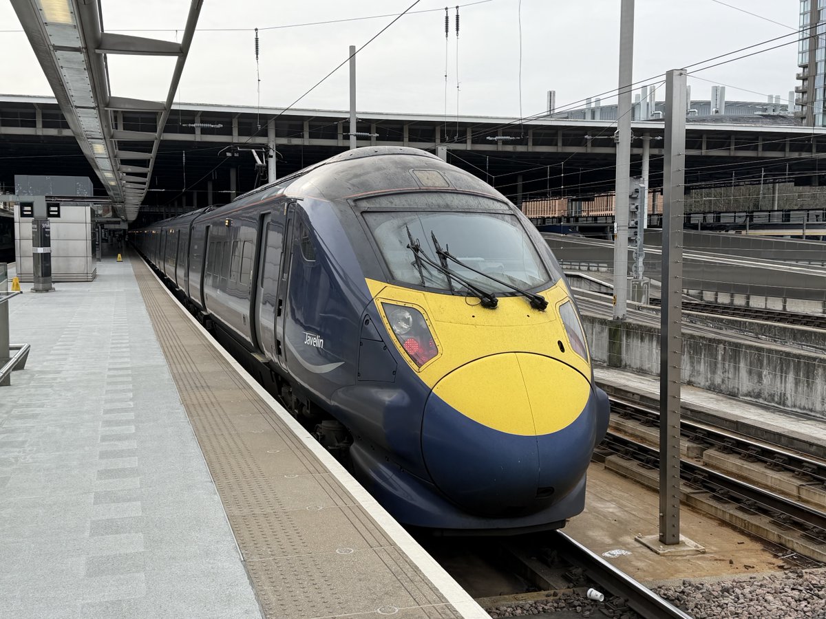 Percypotter49's tweet image. #class395 005 @ London St Pancras international 1C22 1020 St Pancras International to Ramsgate