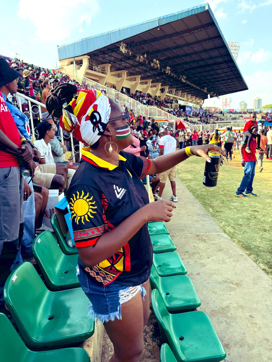 Olovely Layeng😝 tweet media