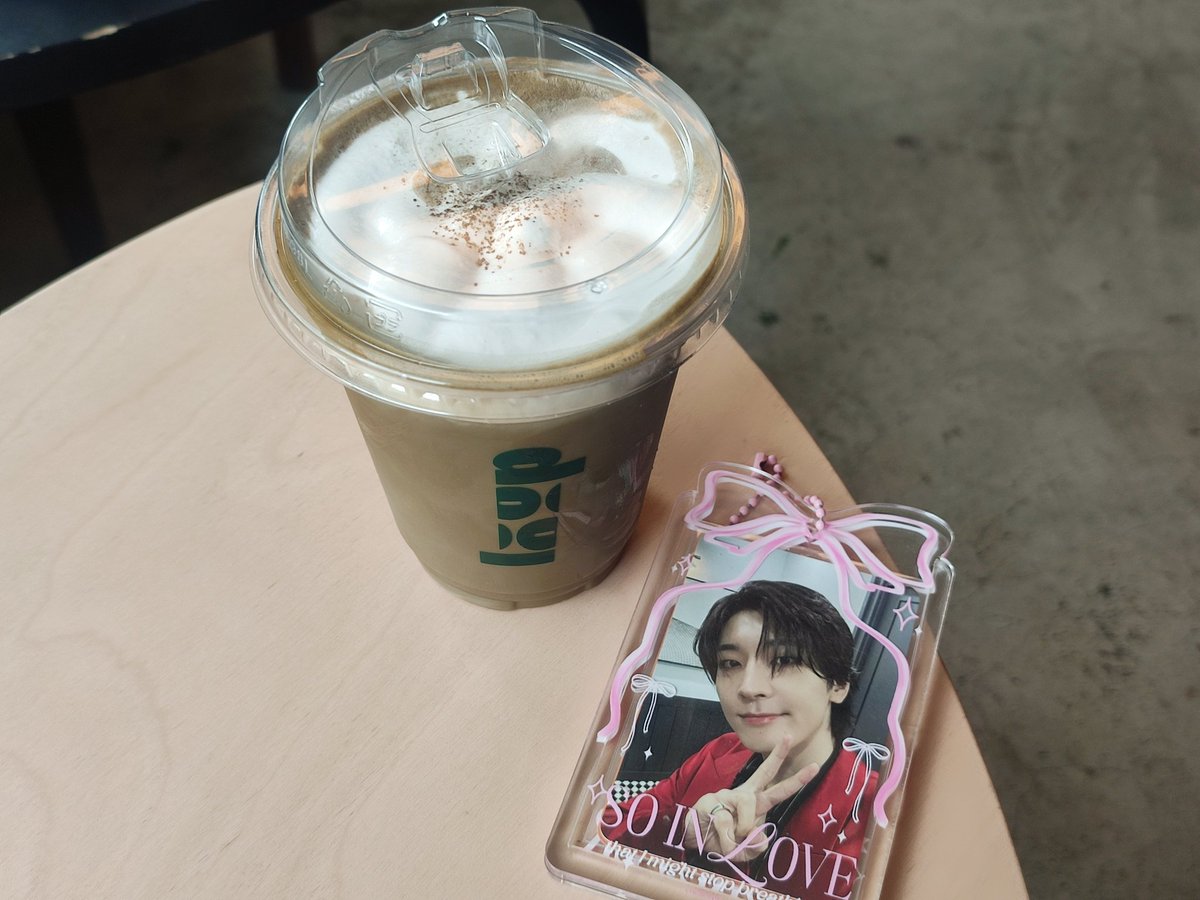 ᶠᵗˢ ᵗʳᵃᶜᵏ ⁹◞꙳ ๋ tweet media