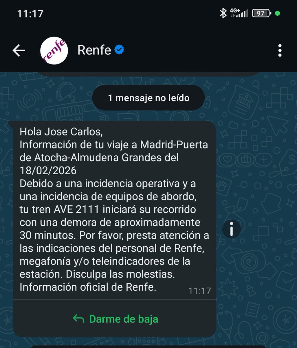 Volvemos a #Madrid, desde #Sevilla en #Renfe. Aún no se sabe nada del tren y se supone que salía a 11:30h. 
El servicio Acerca tienen 17 personas para ayudar y solo tres trabajadores, es un abuso.  
Acabo de recibir este aviso.