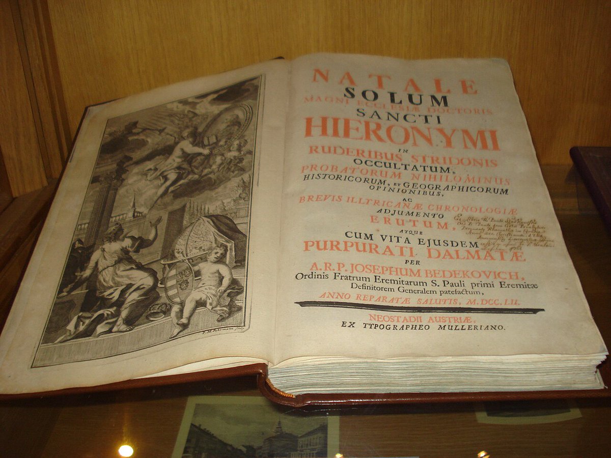 Neno KRISTO na neno KRISTU yote ni sahihi,

Inategemea Imani yako Imebase kwenye Nakala Za Biblia za Kigiriki au Kilatini.

Wanaotumia Neno KRISTO wao wametohoa hilo neno kutoka lugha ya Kigiriki CHRISTOS ambalo lilitumika kwenye Maandiko yaliyokua katika lugha ya Kigiriki mfano