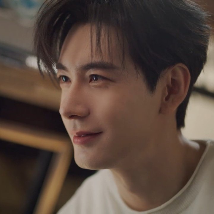 sensitive &amp;                             obsessed &amp;
overthinker                            caring

#ChenXingXu #LuYuxiao #LoveBetweenLines