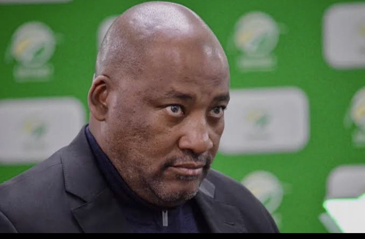 This clown is a disgrace to South African politics 🚮