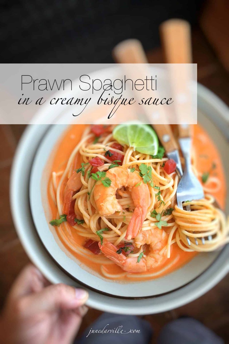 junedarville's tweet image. ❤️ 𝐂𝐫𝐞𝐚𝐦𝐲 𝐏𝐫𝐚𝐰𝐧 𝐁𝐢𝐬𝐪𝐮𝐞 𝐒𝐩𝐚𝐠𝐡𝐞𝐭𝐭𝐢
❤️ You will love this super easy prawn #spaghetti with bisque sauce. Pasta and #prawns, what's not to love! #shrimp
❤️ 𝐑𝐞𝐜𝐢𝐩𝐞 &amp;gt;&amp;gt; junedarville.com/prawn-spaghett…