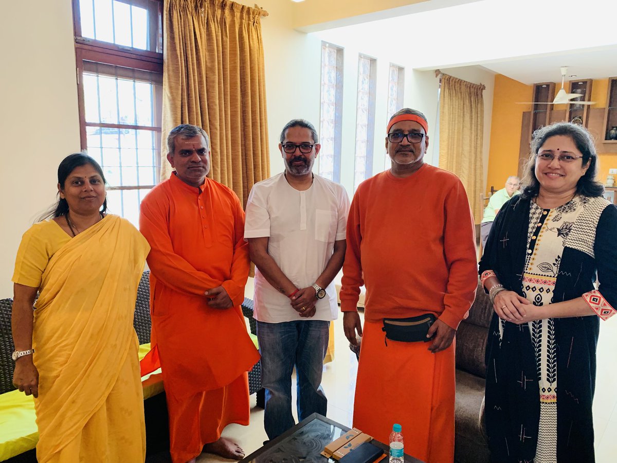 PrinceArihan's tweet photo. Humbled and blessed to have met Spiritual Mentor Swami Mitrananda of Chinmaya Mission at the Chinmaya Mission, Goa. He is a friend and an Acharya I respect immensely. Had a wonderful interaction on India rising as Bharat and the role of the Youth of India who are the custodians of Bharat’s future.