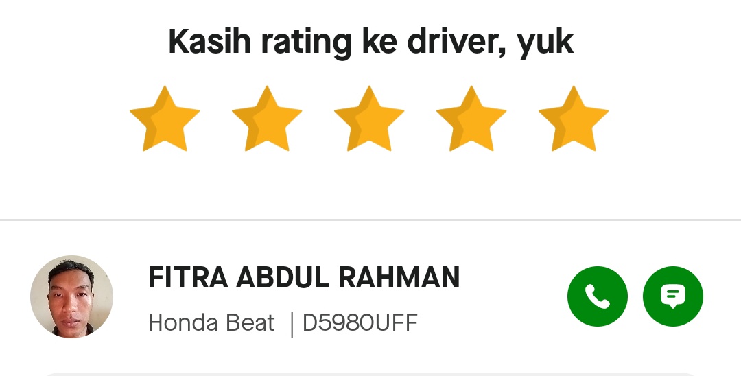 temen-temen yg suka ojolan di Bandung, kalo ketemu drivernya ini dan nawarin keripiknya beli aja deh enaaak. satu bungkus 2rb, yg bikin mamanya sendiri terus aa-nya bantu jual-jualin. rasanya manis pedas (tp ga pedes bgt kok).