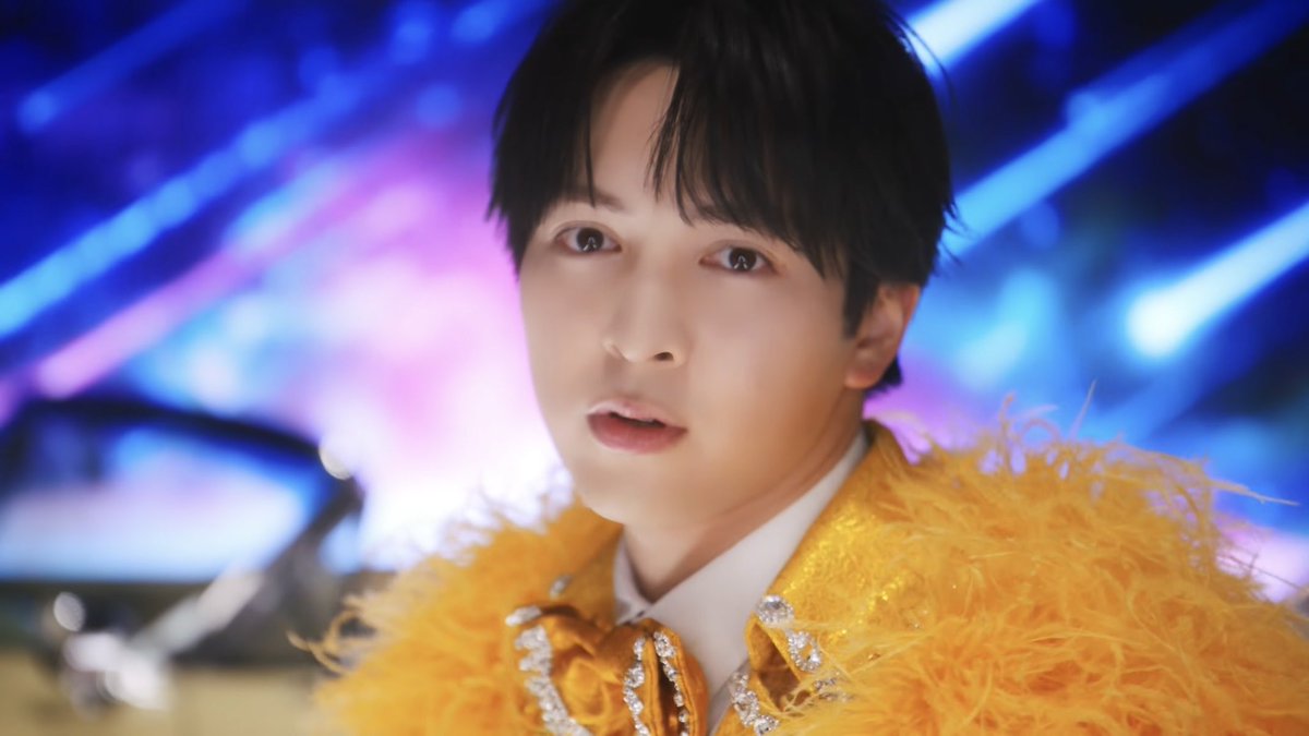 吉田仁人が顔でバズる未来もそう遠くないって考えたら、この顔面の良さ