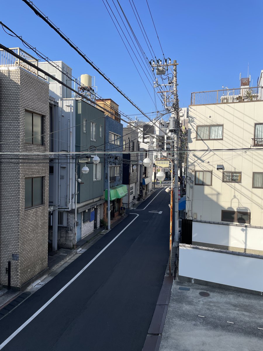 ProgresIndo's tweet image. Ketika foto ngasal tapi lo di Jepang