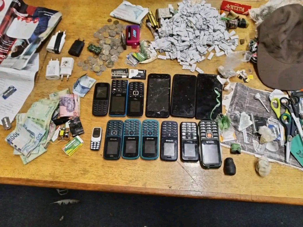 DCS Strikes Major Blow Against Contraband in Kroonstad...

The fight for safe and rehabilitative spaces continues behind these walls.

facebook.com/10006901132463…