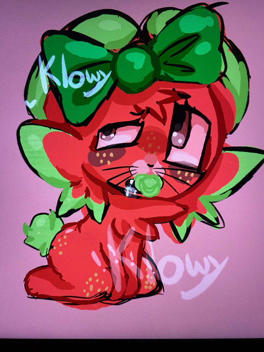 KlowyBlueberry's tweet photo. Baby strawberry // #strawberry #drawingart https://t.co/xCbjAPO6Si