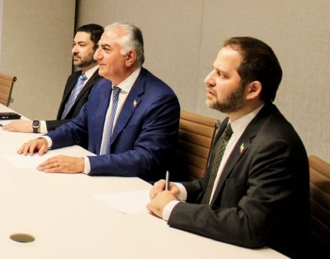 Almost all of Reza Pahlavi’s advisers are linked to the Iranian regime, including individuals connected to the IRGC’s Intelligence Protection Organisation, such as:
1.Amir Hossein Etemadi — former adviser to Ali Fallahian (Iran’s former Minister of Intelligence).
2.Saeed
