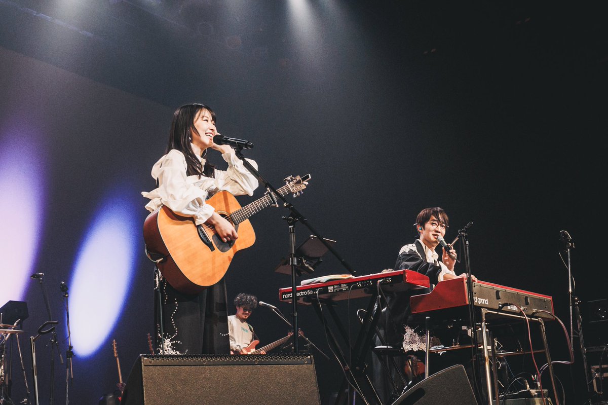 #コアラモード．が本日
デビュー11周年を迎えました🐨㊗️
いつも応援してくださっている皆さま
本当にありがとうございます！
これからもどうぞよろしくお願いします！

NEWアルバム『unsent ripple』
4月18日にリリース決定〜💿✨

さらに、今年は全国ツアーもやるよ
ぜひ聴きに来てね🕊️