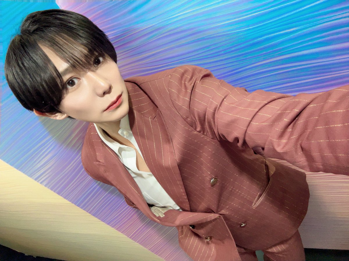 kaoru_deray's tweet photo. 32歳男性 https://t.co/AEtpZmX1ei