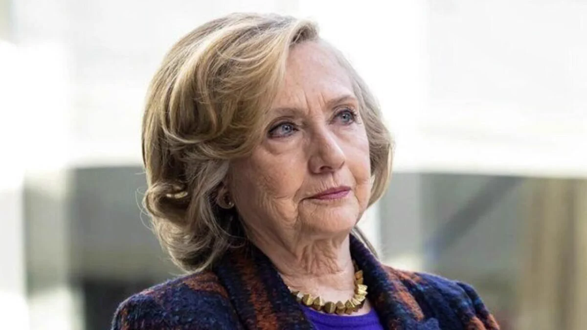 هیلاری کلینتون: افغانستان تحت حاکمیت طالبان افراطی ترین نمونه زن ستیزی است