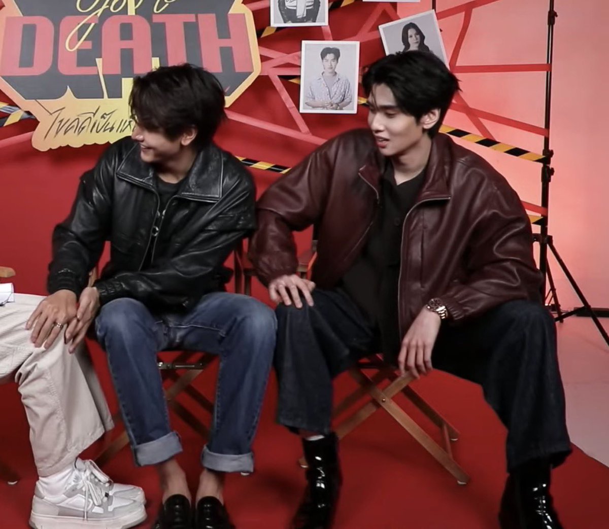 joong looks so fucking small next to dunk bye
#DareYouToDeathLive