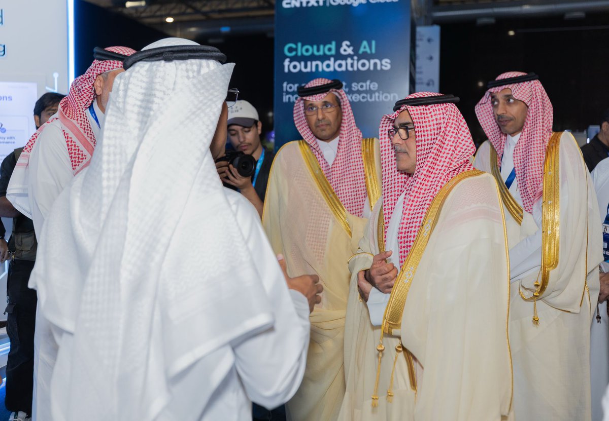 CNTXT_SA tweet media