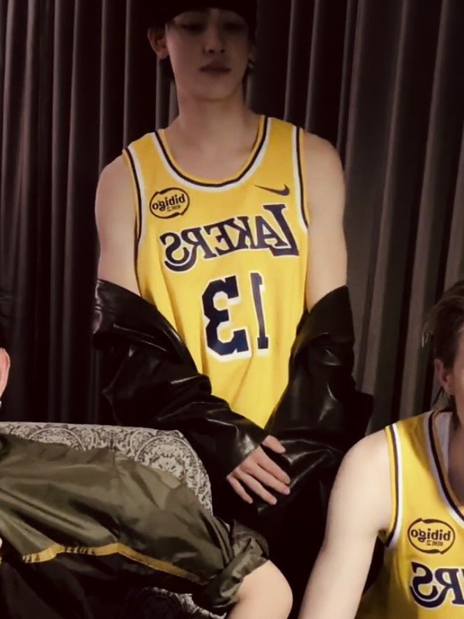 those #SEONGHYEON pictures aaaa 😩