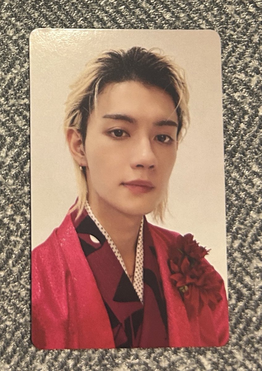 取引垢 tweet media