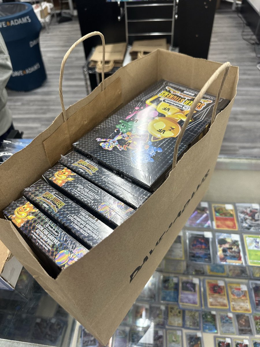 Andrew B tweet media