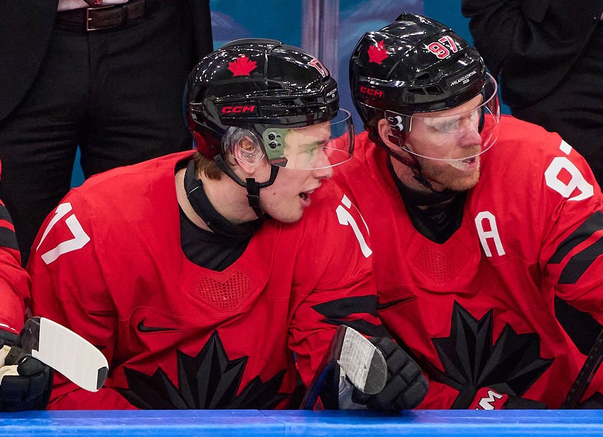 PuckEmpire tweet media